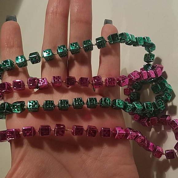 💜HP! 🎲Two dice necklaces🎲 - Picture 5 of 5